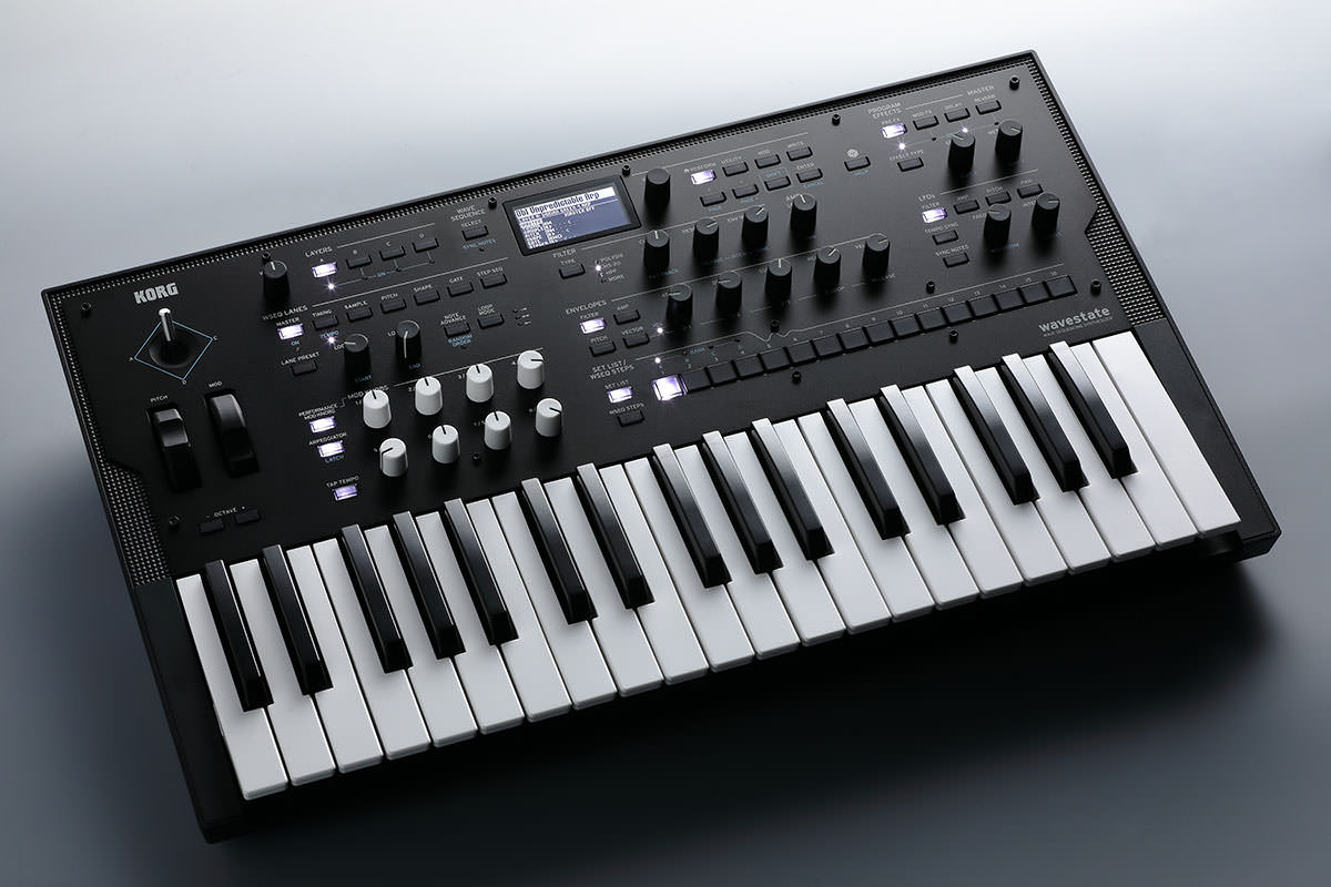 品質保証安いKORG　シンセサイザー 鍵盤楽器